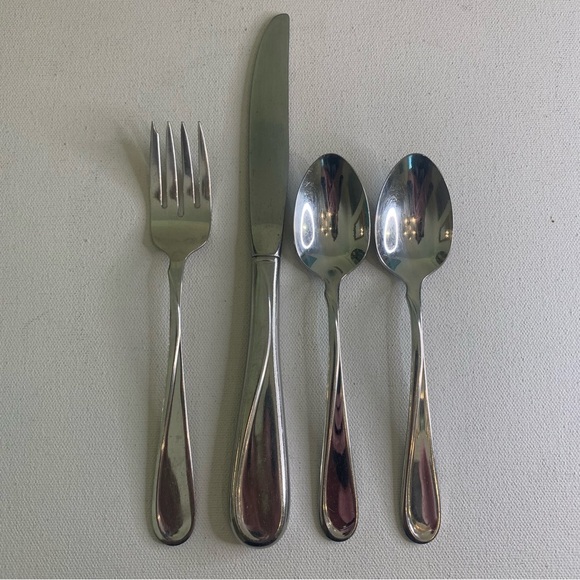 Oneida USA Flight Reliance Stainless Steel 4 Piece 1 Knife 1 Forks 2 Spoons Set - Picture 11 of 11
